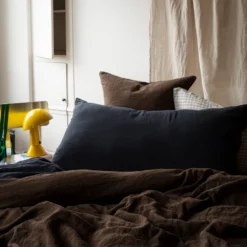 Taie XL En Lin Lavé - Bicolore Bleu Encre & Marron -Décoration D'intérieur LINGE DU LIT 230320230714 BD 0c5897bc 1da1 4428 86f0 2fa1cd5ac092