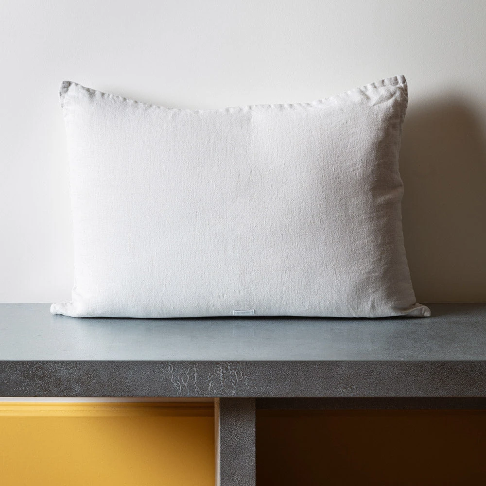 Coussin En Lin Bopper - Craie 2 Coussin En Lin Bopper - Craie – Image 2