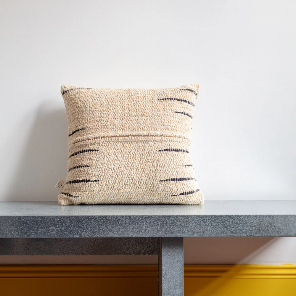 Coussin Lamego - Sable & Noir 1 Coussin Lamego - Sable & Noir