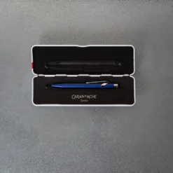 Stylo Bille 849 COLORMAT-X - Bleu - Caran D'Ache