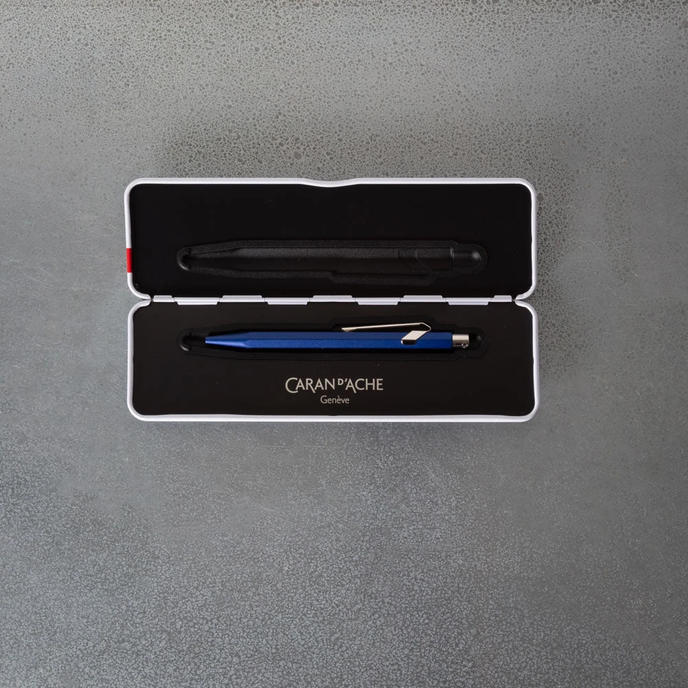 Stylo Bille 849 COLORMAT-X - Bleu - Caran D'Ache 1 Stylo Bille 849 COLORMAT-X - Bleu - Caran D'Ache