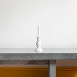 Bougie Blanche à Pois Noirs