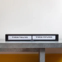 Horloge Flip Texttime Français - Noir