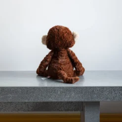 Peluche Tuffet Monkey 10 Peluche Tuffet Monkey -Décoration D'intérieur PACKSHOT MERCI STUDIO111 210320230248 1