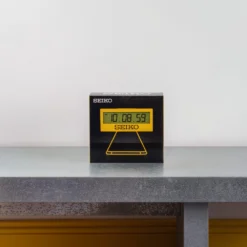 Réveil Seiko Affichage Digital - Jaune -Décoration D'intérieur SessionSansTitre4074