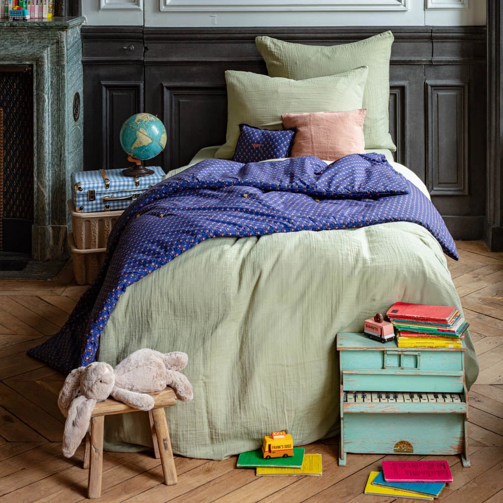 Caramel - Édredon Bout De Lit - Navy 2 Caramel - Édredon Bout De Lit - Navy – Image 2