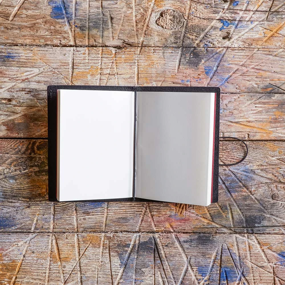 Carnet Passeport En Cuir - Noir 2 Carnet Passeport En Cuir - Noir – Image 2