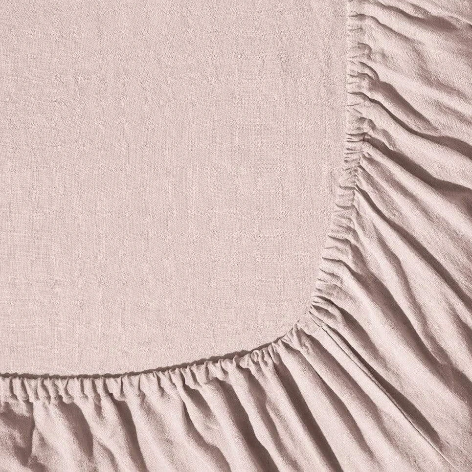 Drap-housse En Lin Lavé - Beige Rosé 4 Drap-housse En Lin Lavé - Beige Rosé – Image 4