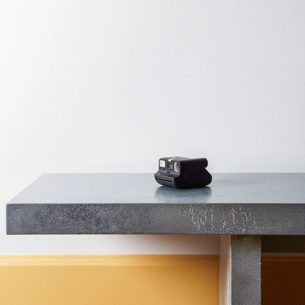 Polaroid Go Black 2 Polaroid Go Black – Image 2