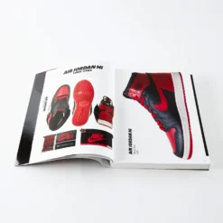 Livre - Nike Chronicle Extra "1984-1986" -Décoration D'intérieur mag2 a9e179e5 1529 4994 90f2 6b1d61d1dd2e