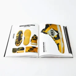 Livre - Nike Chronicle Extra "1984-1986" -Décoration D'intérieur mag8 ccb885c1 b29a 44a9 a87e 35ed4fbda696