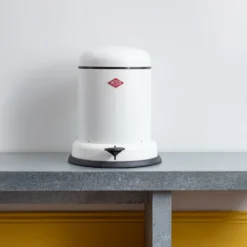 Poubelle De Salle De Bain Baseboy 8L - Blanc Mat -Décoration D'intérieur packshot plusplus 22062023 MERCI0103