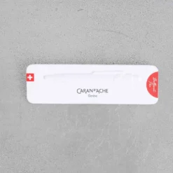 Stylo Bille 849 COLORMAT-X - Rouge - Caran D'Ache -Décoration D'intérieur packshot plusplus 22062023 MERCI0142