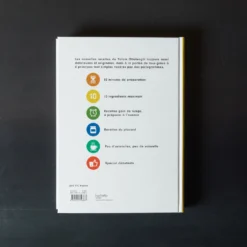 Livre - Ottolenghi Simple: A Cookbook -Décoration D'intérieur packshot tournelle 15122022 merci3590