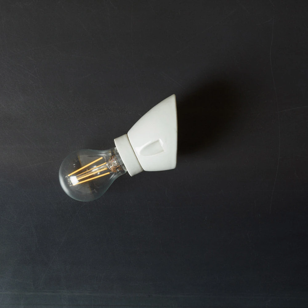 Applique En Porcelaine, Base Oblique 1 Applique En Porcelaine, Base Oblique