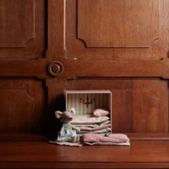 Princesse Souris Et Son Château - Maileg -Décoration D'intérieur souris princesse b3d07c0b 12d0 403b a727 c6171ff336a5