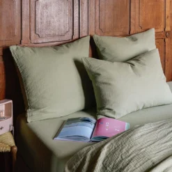 Taie D'oreiller En Gaze De Coton - Vert 77 Rue De Varenne -Décoration D'intérieur taie vert 02937396 183f 4af4 8a13 9b836e7d6685